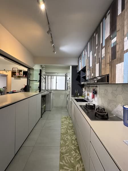 443A Bukit Batok West Avenue 8, 443A Bukit Batok West Avenue 8, 3 Bedrooms, 1,205 sqft, HDB Flat For Sale, by Derek Chong 张恒福, 500206390 - Kitchen - PropertyGuru.com.sg