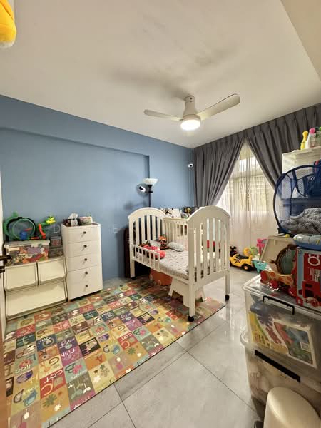 443A Bukit Batok West Avenue 8, 443A Bukit Batok West Avenue 8, 3 Bedrooms, 1,205 sqft, HDB Flat For Sale, by Derek Chong 张恒福, 500206390 - Bedroom - PropertyGuru.com.sg