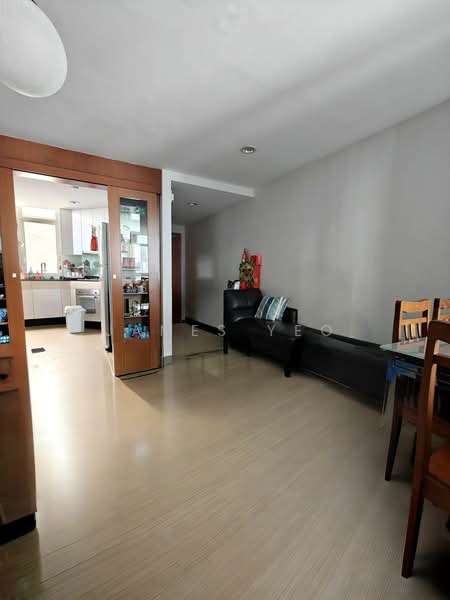 Lilydale, 556 Yishun Ave 6, 3 Bedrooms, 1,270 sqft, Condominium For Sale, by James Yeo, 500206402 - Living Room - PropertyGuru.com.sg