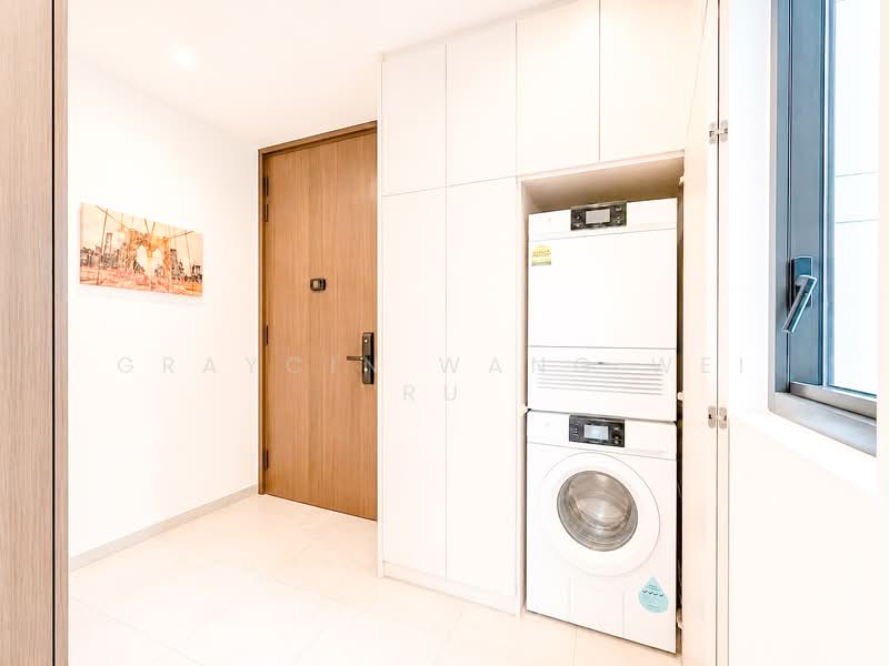 Leedon Green, 28 Leedon Heights, 4 Bedrooms, 1,496 sqft, Condominium For Sale, by Graycin Wang Wei Ru, 500206404 - Entrance - PropertyGuru.com.sg