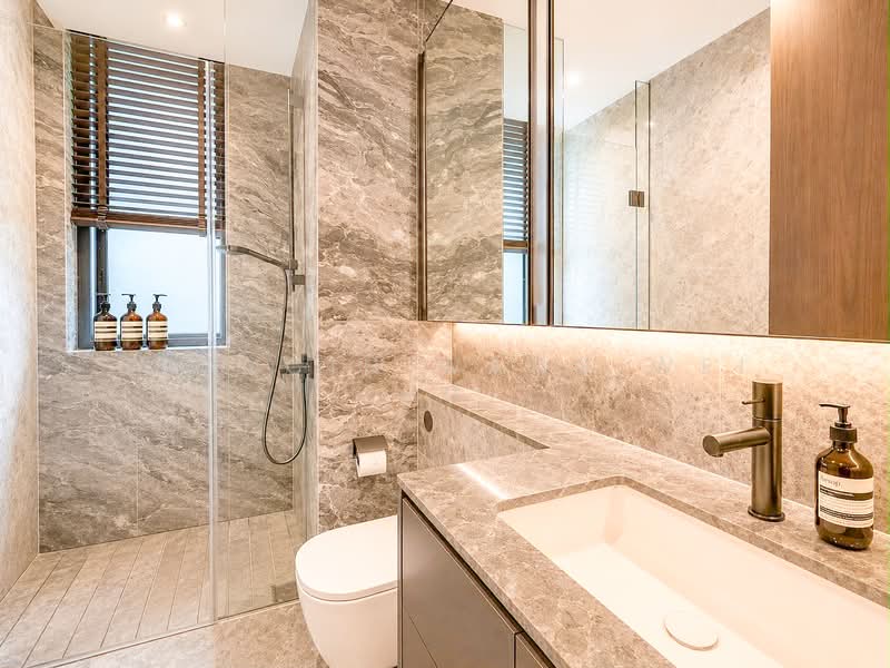 Leedon Green, 28 Leedon Heights, 4 Bedrooms, 1,496 sqft, Condominium For Sale, by Graycin Wang Wei Ru, 500206404 - Bathroom - PropertyGuru.com.sg