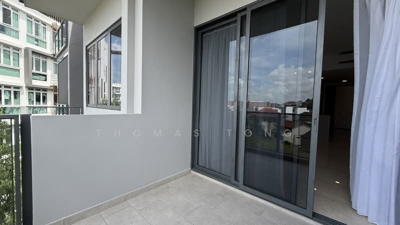 Verdale, 10 De Souza Avenue, 2 Bedrooms, 743 sqft, Condominium For Sale, by Thomas Tong, 500206416 - Balcony - PropertyGuru.com.sg