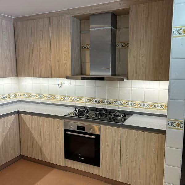 Gallop Gables, 76 Farrer Road, Tanglin / Holland / Bukit Timah, 5 Bedrooms, 2,851 sqft, Condominium For Rent, by SIAH GEOK CHOO, 500206418 - Kitchen - PropertyGuru.com.sg