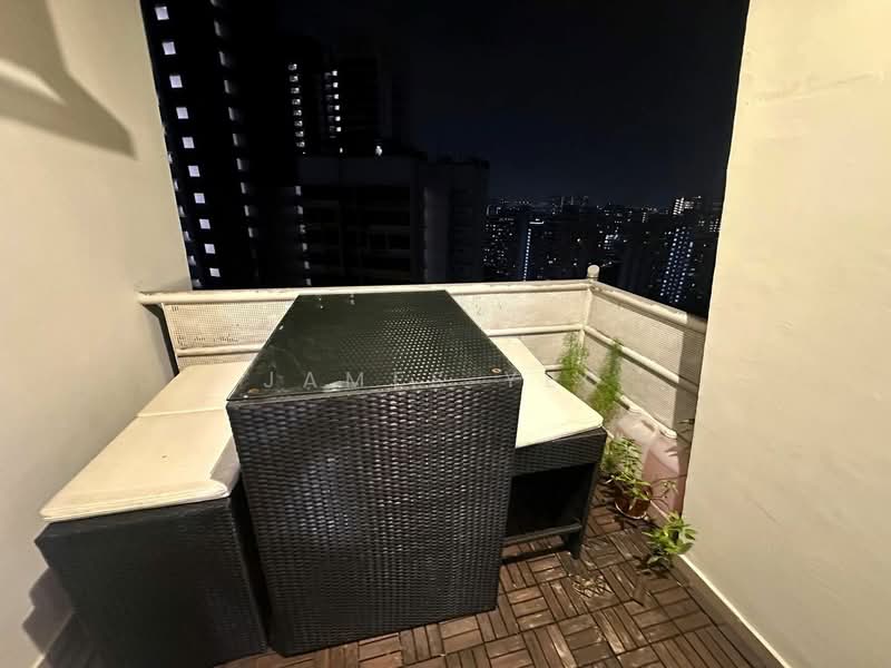 267 Toh Guan Road, 267 Toh Guan Road, 3 Bedrooms, 1,302 sqft, HDB Flat For Sale, by James Yeo, 500206438 - Balcony - PropertyGuru.com.sg
