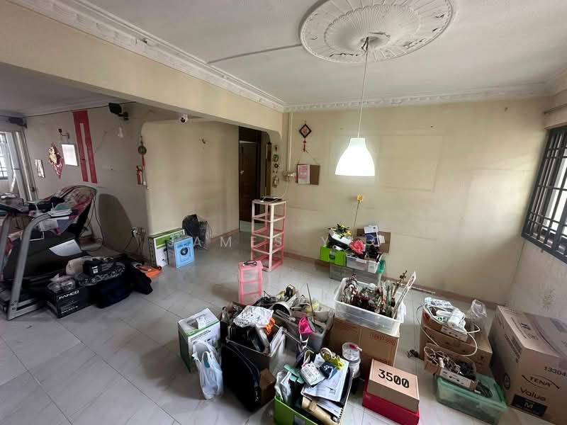 229 Yishun Street 21, 229 Yishun Street 21, 3 Bedrooms, 1,302 sqft, HDB Flat For Sale, by James Yeo, 500206444 - Living Room - PropertyGuru.com.sg