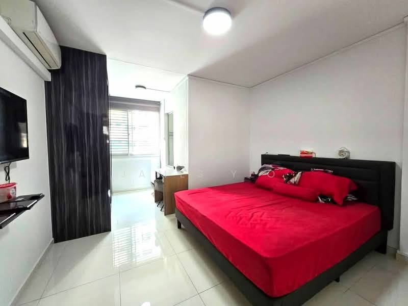 489A Tampines Street 45, 489A Tampines Street 45, 3 Bedrooms, 1,119 sqft, HDB Flat For Sale, by James Yeo, 500206449 - Bedroom - PropertyGuru.com.sg