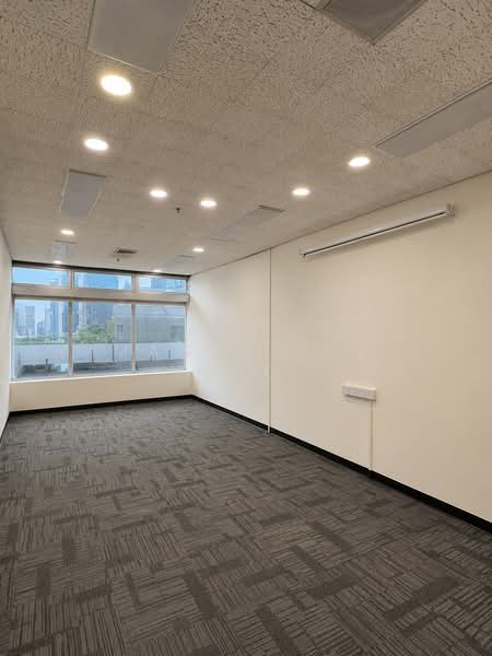 The Plaza, 7500A Beach Road, 302 sqft, Office For Sale, by Magdeline Sng, 500206450 - Interior - CommercialGuru.com.sg