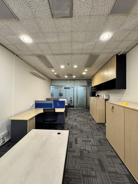 The Plaza, 7500A Beach Road, 302 sqft, Office For Sale, by Magdeline Sng, 500206450 - Interior - CommercialGuru.com.sg