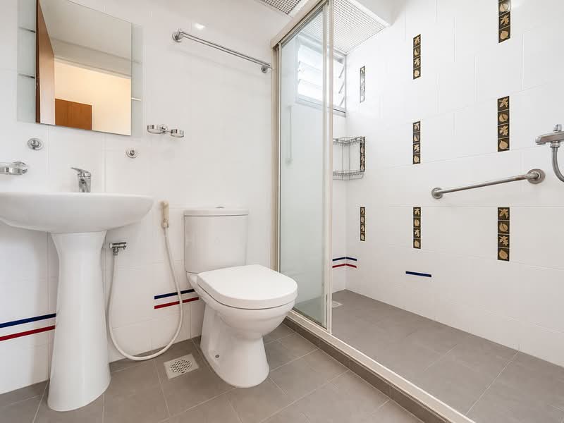 416 Clementi Avenue 1, 416 Clementi Avenue 1, 3 Bedrooms, 1,066 sqft, HDB Flat For Sale, by Ethan Chong, 500206452 - Bathroom - PropertyGuru.com.sg