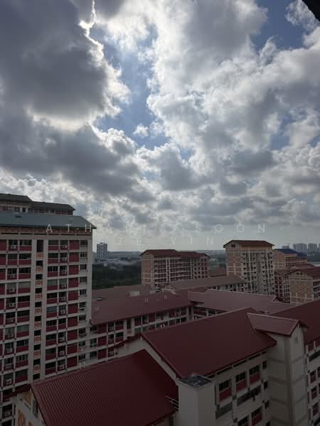 228 Bishan Street 23, 228 Bishan Street 23, 3 Bedrooms, 1,119 sqft, HDB Flat For Sale, by Athalia Soon Sze Yin, 500206460 - Exterior - PropertyGuru.com.sg
