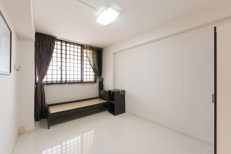 228 Bishan Street 23, 228 Bishan Street 23, 3 Bedrooms, 1,119 sqft, HDB Flat For Sale, by Athalia Soon Sze Yin, 500206460 - Bedroom - PropertyGuru.com.sg