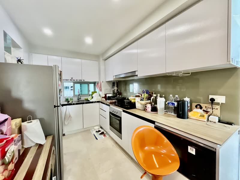 Eight Riversuites, 2 Whampoa East, 3 Bedrooms, 1,195 sqft, Condominium For Sale, by Winnie Wu, 500206466 - Kitchen - PropertyGuru.com.sg