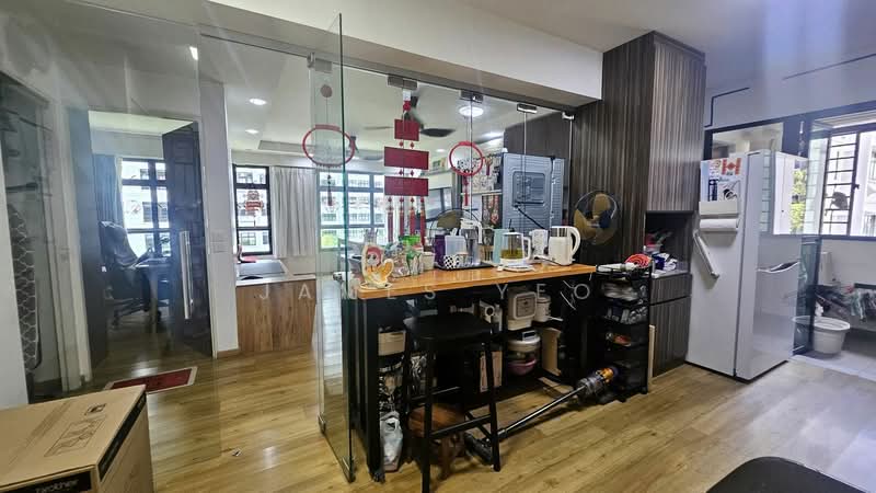 274A Compassvale Bow, 274A Compassvale Bow, 3 Bedrooms, 1,216 sqft, HDB Flat For Sale, by James Yeo, 500206469 - Kitchen - PropertyGuru.com.sg