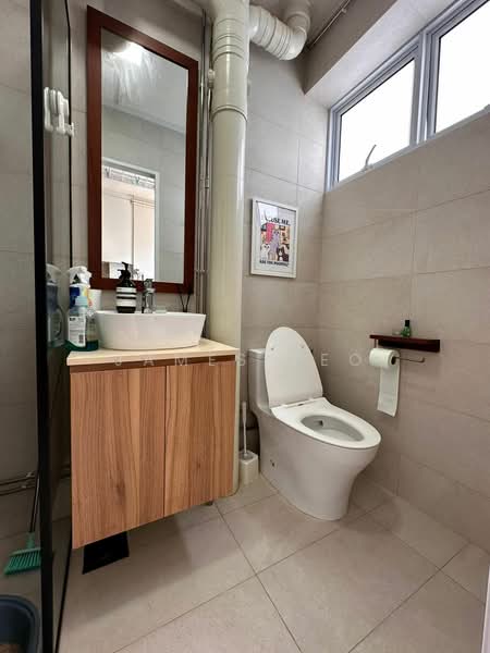 13 Toh Yi Drive, 13 Toh Yi Drive, 3 Bedrooms, 1,119 sqft, HDB Flat For Sale, by James Yeo, 500206476 - Bathroom - PropertyGuru.com.sg
