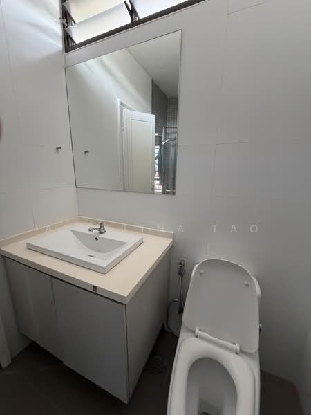 Apollo Gardens, Upper Changi Road, Room Rental, 300 sqft, Apartment For Rent, by Angelina Tao, 500206500 - Bathroom - PropertyGuru.com.sg
