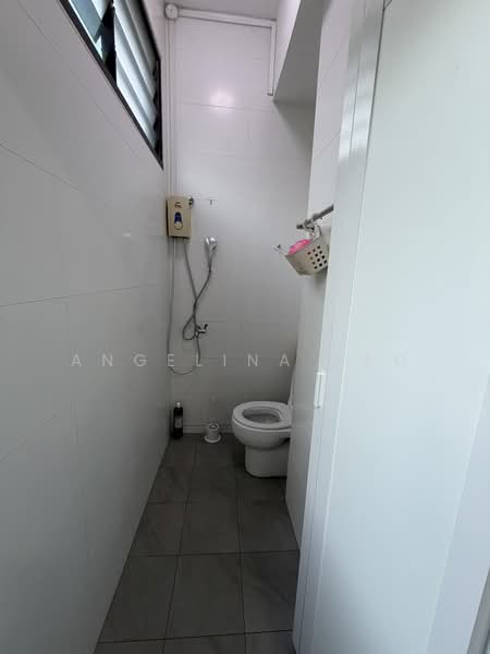 Apollo Gardens, Upper Changi Road, Room Rental, 280 sqft, Apartment For Rent, by Angelina Tao, 500206522 - Bathroom - PropertyGuru.com.sg