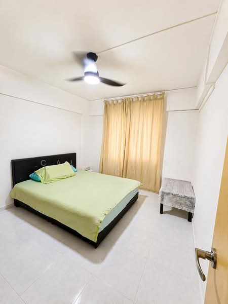 585 Ang Mo Kio Avenue 3, 585 Ang Mo Kio Avenue 3, 2 Bedrooms, 721 sqft, HDB Flat For Sale, by Callie Qwek Sor Chin, 500206532 - Bedroom - PropertyGuru.com.sg