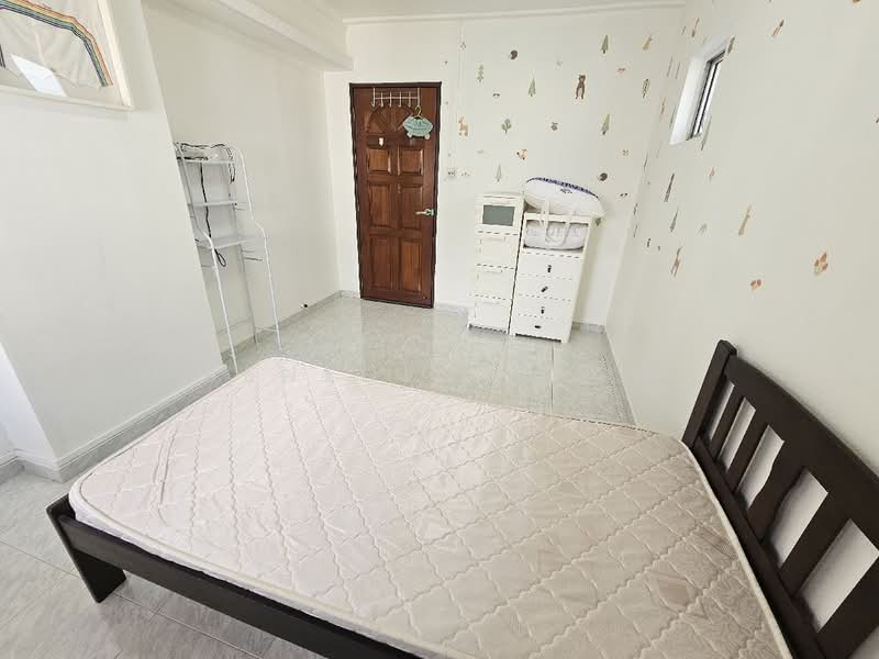 743 Pasir Ris Street 71, 743 Pasir Ris Street 71, Room Rental, 100 sqft, HDB Flat For Rent, by Benedict Tan, 500206548 - PropertyGuru.com.sg