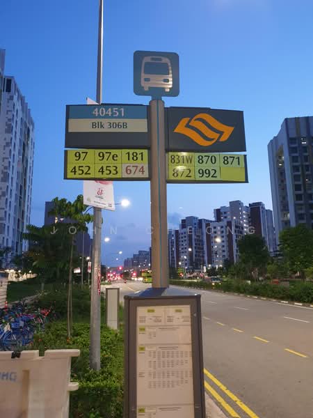 306B Tengah Drive, , Room Rental, 150 sqft, HDB Flat For Rent, by John Cheong, 500206554 - Bus stop at Blk 306B Tengah Drive - PropertyGuru.com.sg