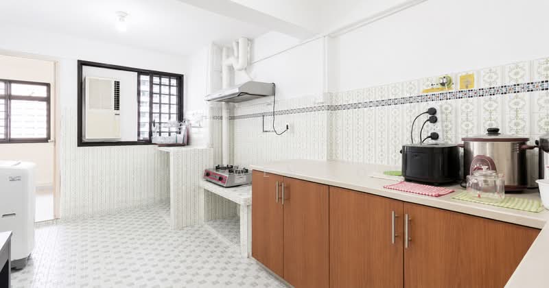 15 Marsiling Lane, 15 Marsiling Lane, 2 Bedrooms, 700 sqft, HDB Flat For Sale, by Shu Wen Low, 500206558 - Kitchen - PropertyGuru.com.sg