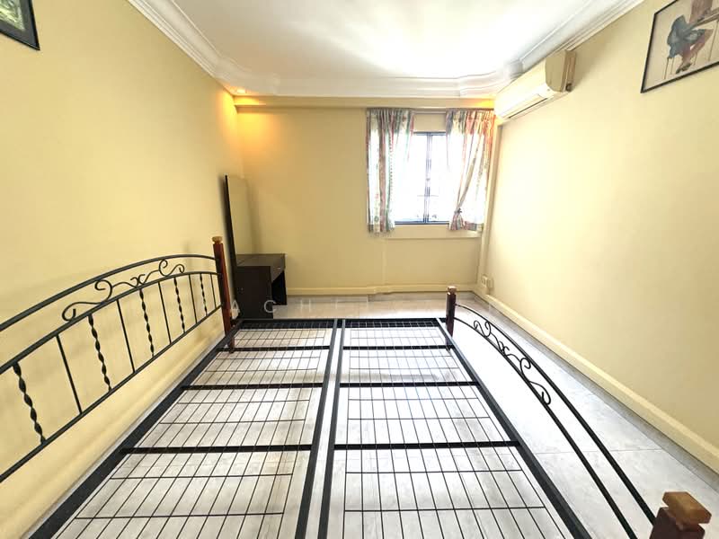 662 Hougang Avenue 4, 662 Hougang Avenue 4, 3 Bedrooms, 1,151 sqft, HDB Flat For Sale, by Rachel Tan, 500206568 - Bedroom - PropertyGuru.com.sg