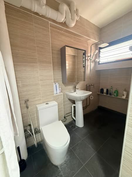 606 Elias Road, 606 Elias Road, Room Rental, 200 sqft, HDB Flat For Rent, by Asley Ho, 500206570 - Bathroom - PropertyGuru.com.sg