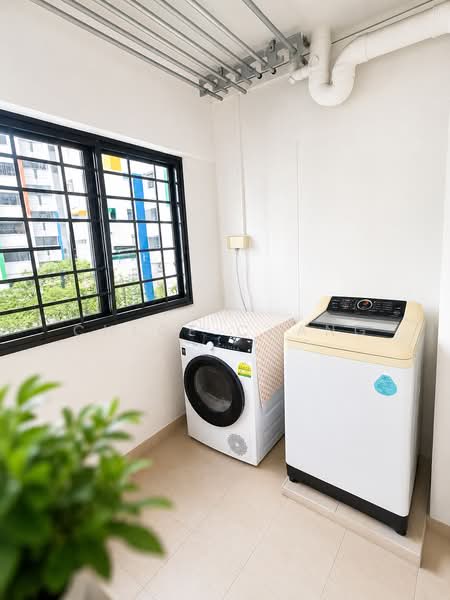 123E Rivervale Drive, 123E Rivervale Drive, 3 Bedrooms, 1,237 sqft, HDB Flat For Sale, by Chloe Chang, 500206577 - Yard - PropertyGuru.com.sg
