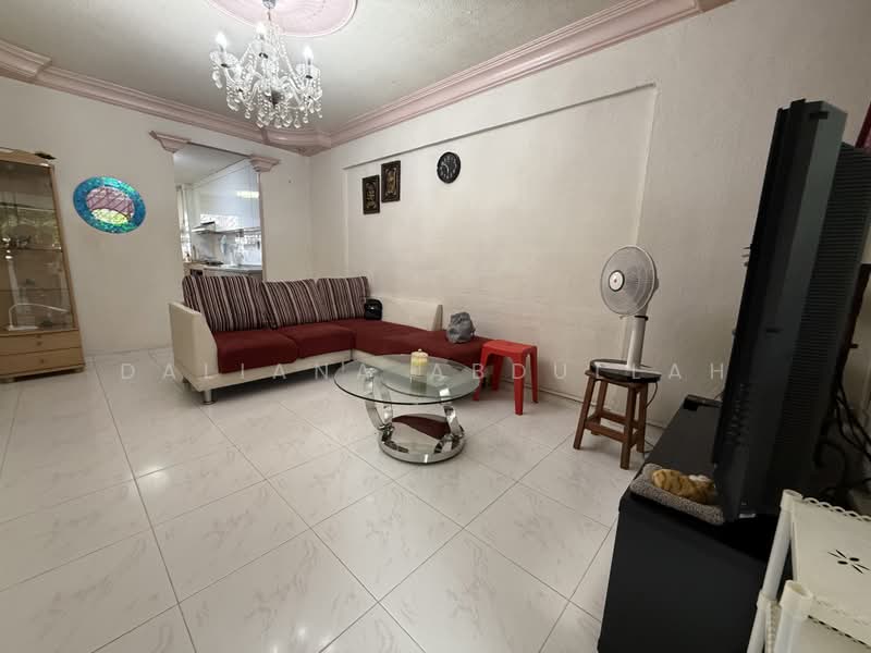 271 Bukit Batok East Avenue 4, 271 Bukit Batok East Avenue 4, 2 Bedrooms, 689 sqft, HDB Flat For Sale, by Daliana Abdullah, 500206586 - Living Room - PropertyGuru.com.sg