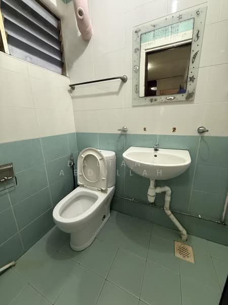 271 Bukit Batok East Avenue 4, 271 Bukit Batok East Avenue 4, 2 Bedrooms, 689 sqft, HDB Flat For Sale, by Daliana Abdullah, 500206586 - Bathroom - PropertyGuru.com.sg