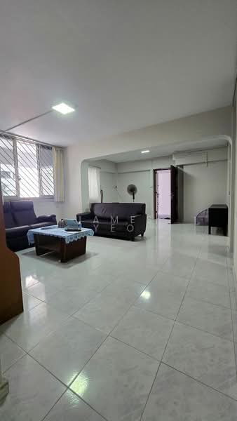 421 Serangoon Central, 421 Serangoon Central, 3 Bedrooms, 1,109 sqft, HDB Flat For Sale, by James Yeo, 500206591 - Living Room - PropertyGuru.com.sg