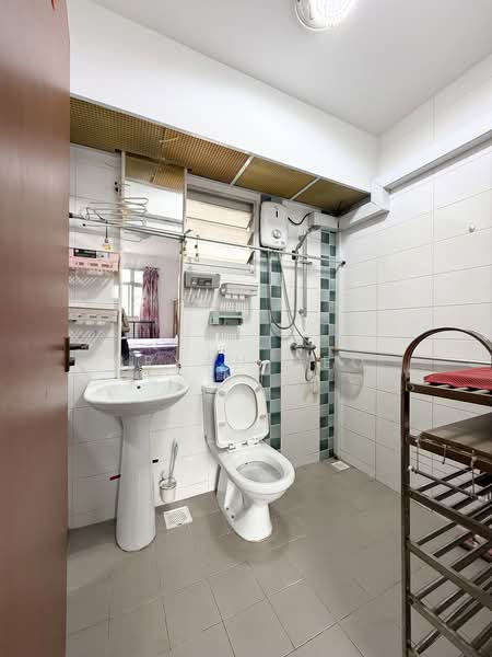 803A Keat Hong Close, 803A Keat Hong Close, Room Rental, 140 sqft, HDB Flat For Rent, by Bryan Neo, 500206603 - Bathroom - PropertyGuru.com.sg