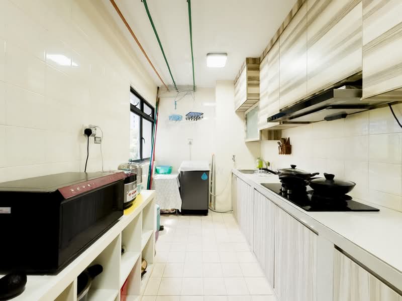 988B Jurong West Street 93, 988B Jurong West Street 93, 3 Bedrooms, 1,184 sqft, HDB Flat For Sale, by Avery Wang, 500206604 - Kitchen - PropertyGuru.com.sg