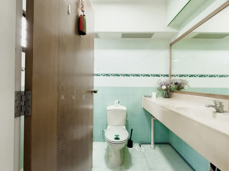 988B Jurong West Street 93, 988B Jurong West Street 93, 3 Bedrooms, 1,184 sqft, HDB Flat For Sale, by Avery Wang, 500206604 - Bathroom - PropertyGuru.com.sg