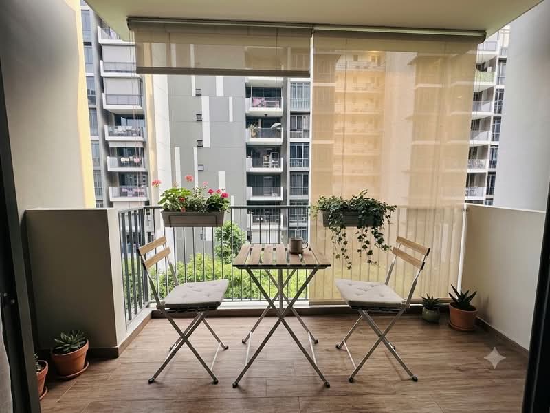 La Fiesta, 64 Sengkang Square, 2 Bedrooms, 732 sqft, Condominium For Sale, by Yumi Leong, 500206610 - Balcony - PropertyGuru.com.sg