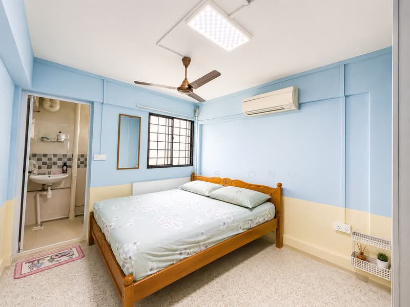 440 Ang Mo Kio Avenue 10, 440 Ang Mo Kio Avenue 10, 2 Bedrooms, 721 sqft, HDB Flat For Sale, by Charles Ong, 500206618 - Bedroom - PropertyGuru.com.sg