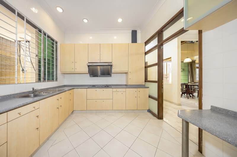 Seletar Hills Estate, Seletar Hills Drive, 4 Bedrooms, 2,800 sqft, Semi-Detached House For Sale, by Lim Rong Jie, 500206624 - Kitchen - PropertyGuru.com.sg