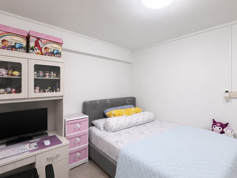 645 Jurong West Street 61, 645 Jurong West Street 61, 3 Bedrooms, 1,087 sqft, HDB Flat For Sale, by Derek Chua, 500206647 - Bedroom - PropertyGuru.com.sg