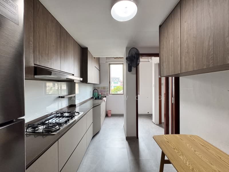 Palm Grove Condo, 19 Palm Grove Avenue, 3 Bedrooms, 1,281 sqft, Condominium For Sale, by Caryn Wong, 500206668 - Kitchen - PropertyGuru.com.sg