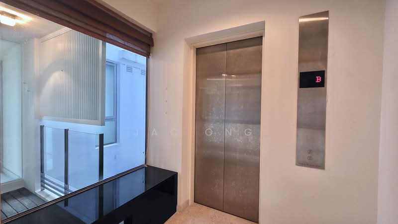 The Azure, 201 Ocean Drive, 3 Bedrooms, 1,743 sqft, Condominium For Sale, by Jac Ong, 500206679 - Private Lift Lobby - PropertyGuru.com.sg