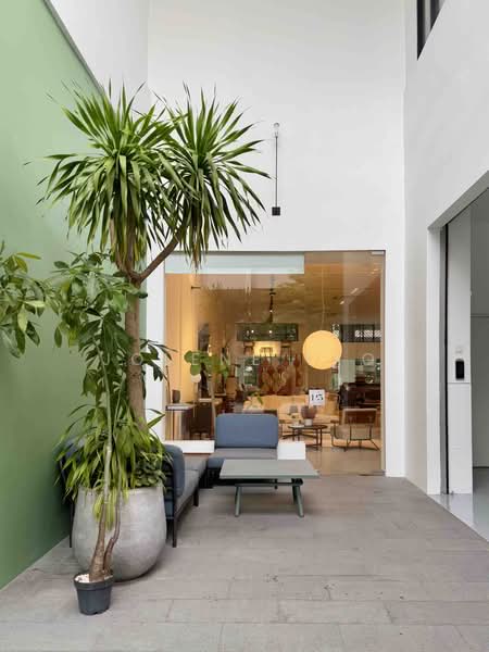 Design-Led Cafe Space at Henderson, 213 Henderson Road, 1,755 sqft, Food & Beverage For Rent, by Jolene Teo, 500206698 - CommercialGuru.com.sg