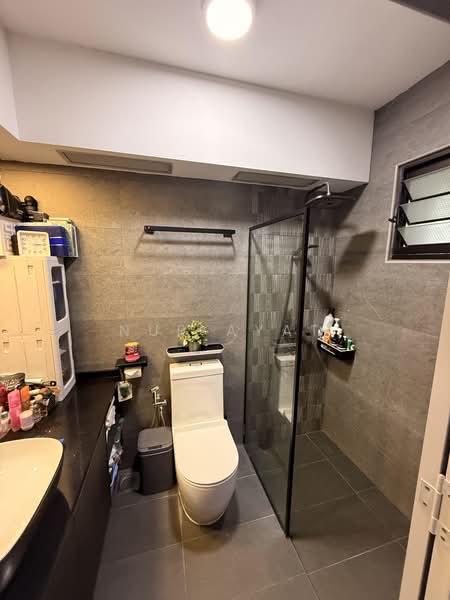 987D Jurong West Street 93, 987D Jurong West Street 93, 3 Bedrooms, 1,184 sqft, HDB Flat For Sale, by Nur Ayat, 500206717 - Bathroom - PropertyGuru.com.sg
