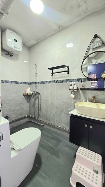 534 Jelapang Road, 534 Jelapang Road, 3 Bedrooms, 1,098 sqft, HDB Flat For Sale, by James Yeo, 500206720 - Bathroom - PropertyGuru.com.sg
