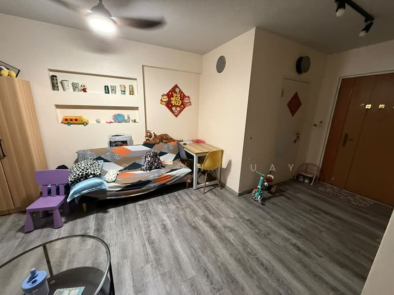 Master Bedroom available for rent in Woodlands Area! 033, , Room Rental, 150 sqft, HDB Flat For Rent, by Nickson Guay, 500206726 - Living Room - PropertyGuru.com.sg