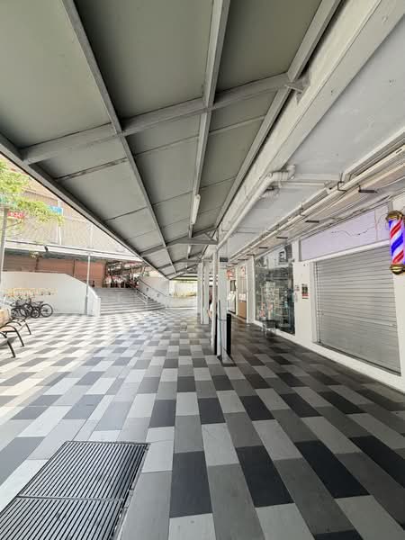 Reservoir Shopping Centre, Bedok Reservoir Road, 350 sqft, Shop / Shophouse For Rent, by Evon Ng, 500206727 - Exterior - CommercialGuru.com.sg