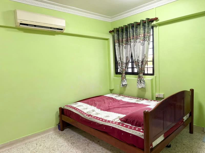 527 Jurong West Street 52, 527 Jurong West Street 52, 2 Bedrooms, 721 sqft, HDB Flat For Sale, by Candy Tay, 500206743 - Bedroom - PropertyGuru.com.sg