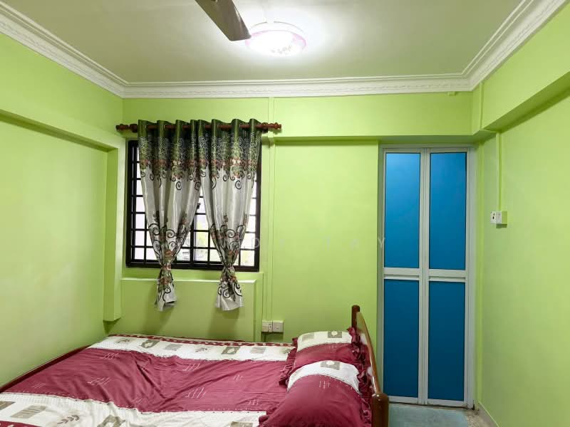 527 Jurong West Street 52, 527 Jurong West Street 52, 2 Bedrooms, 721 sqft, HDB Flat For Sale, by Candy Tay, 500206743 - Bedroom - PropertyGuru.com.sg