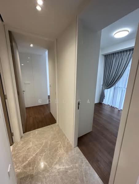 Amber Park, 14 Amber Gardens, 2 Bedrooms, 700 sqft, Condominium For Rent, by Rell Cai, 500206744 - Corridor - PropertyGuru.com.sg