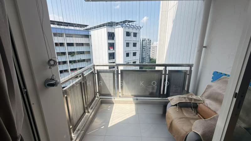 204A Compassvale Drive, 204A Compassvale Drive, Hougang / Punggol / Sengkang, 3 Bedrooms, 1,184 sqft, HDB Flat For Rent, by Chris Koo, 500206748 - Balcony - PropertyGuru.com.sg