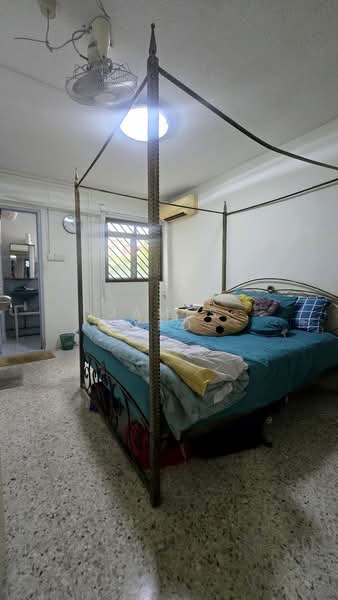 550 Ang Mo Kio Avenue 10, 550 Ang Mo Kio Avenue 10, 2 Bedrooms, 731 sqft, HDB Flat For Sale, by James Yeo, 500206749 - Bedroom - PropertyGuru.com.sg