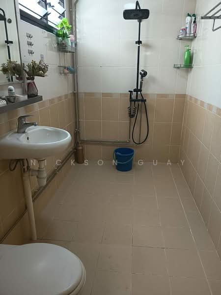 Jumbo Master Bedroom for rent in Marsiling area! 037, , Room Rental, 300 sqft, HDB Flat For Rent, by Nickson Guay, 500206753 - Bathroom - PropertyGuru.com.sg